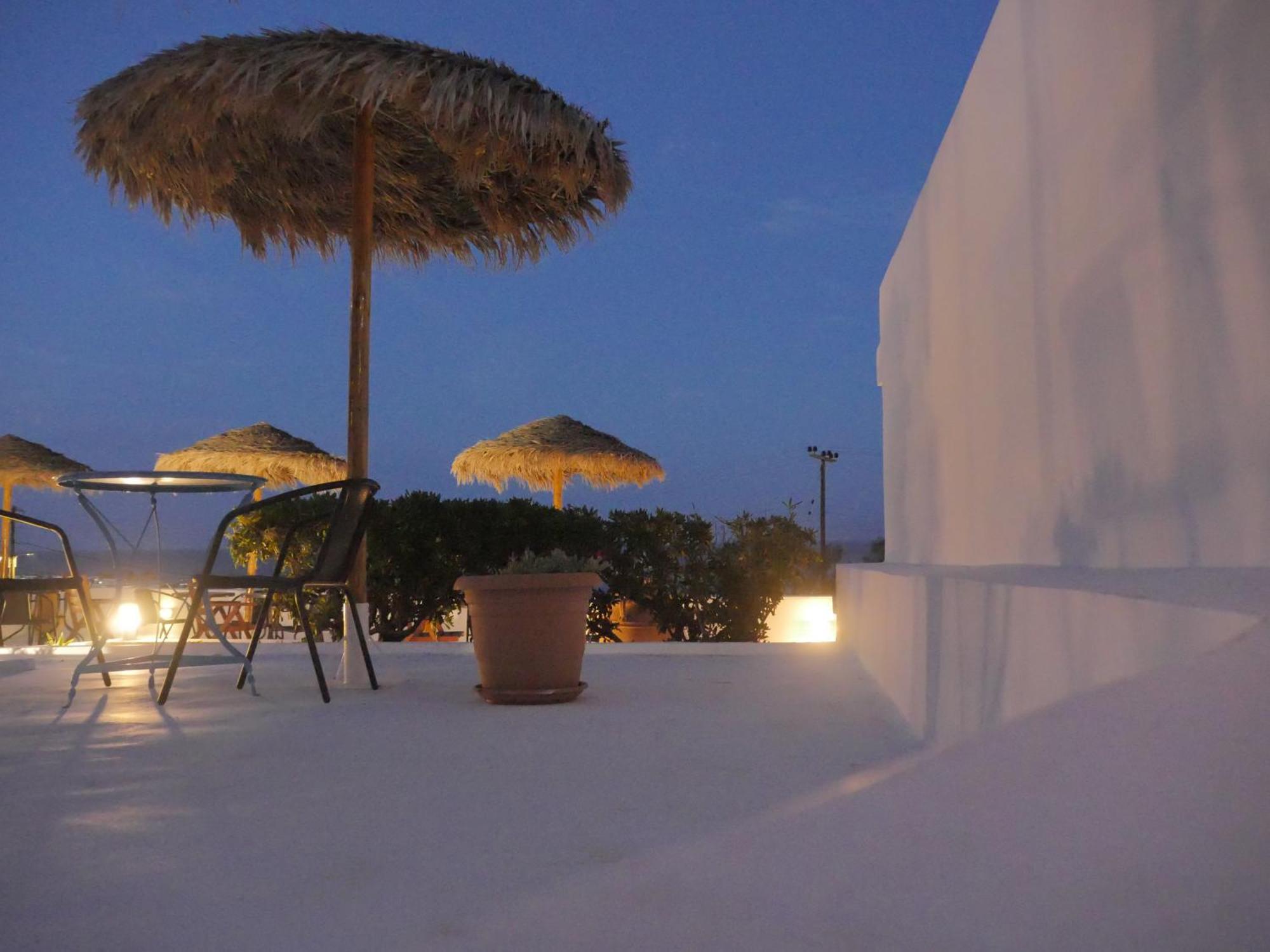 Kamári Ancient Thera Apartments מראה חיצוני תמונה