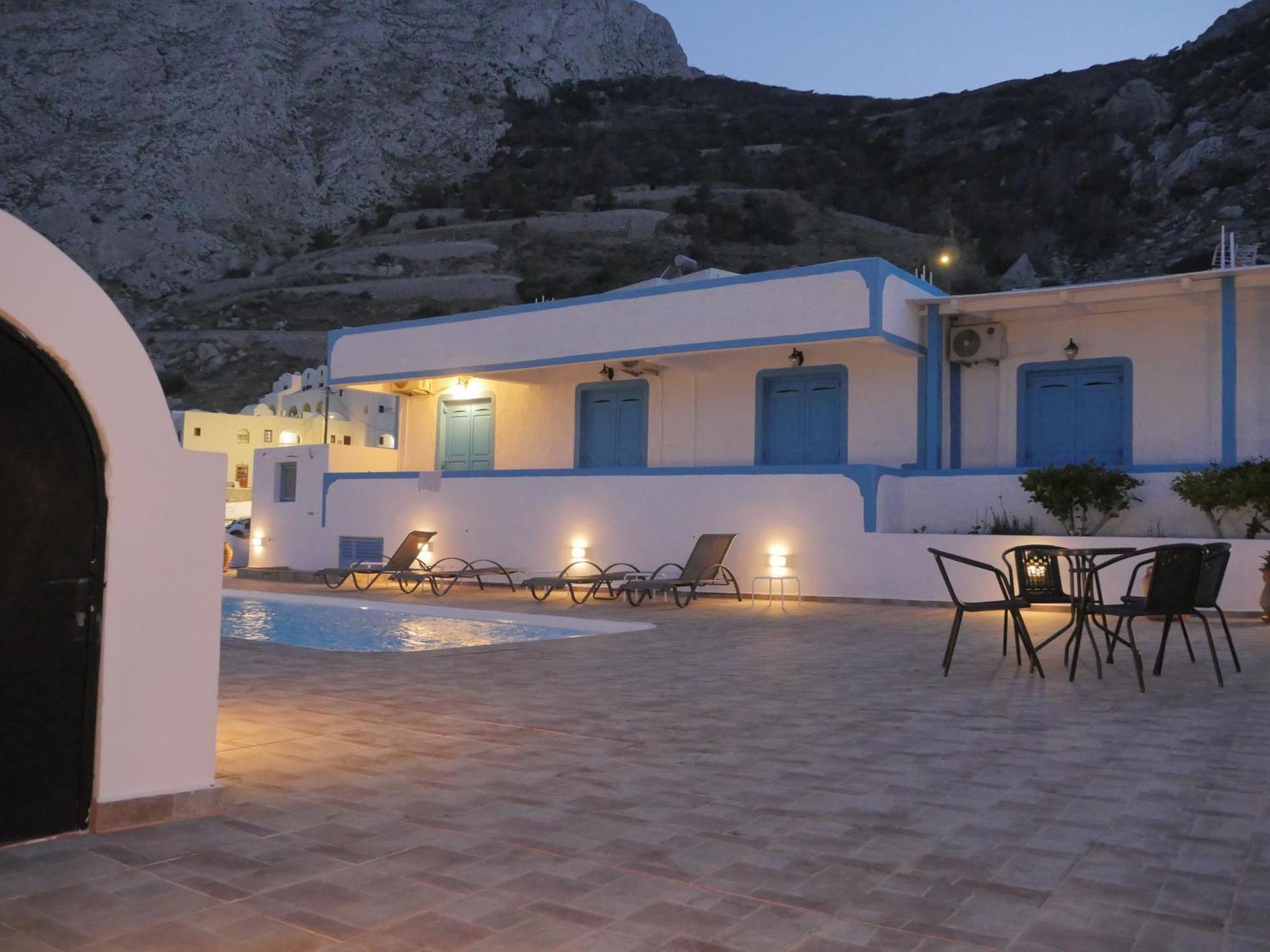 Kamári Ancient Thera Apartments מראה חיצוני תמונה