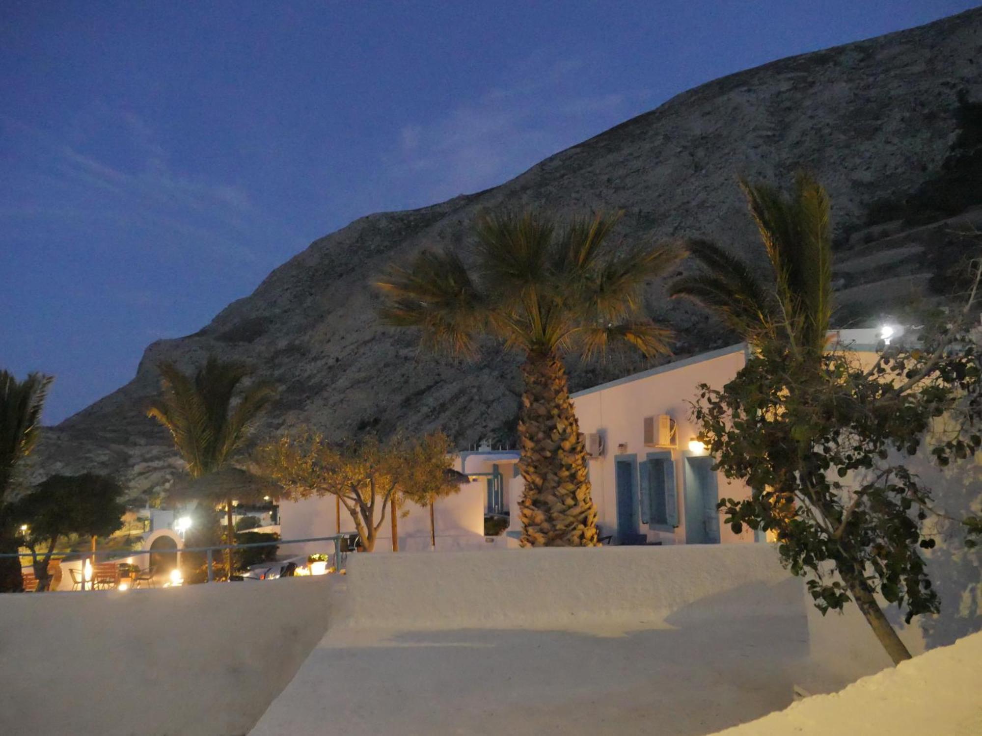 Kamári Ancient Thera Apartments מראה חיצוני תמונה