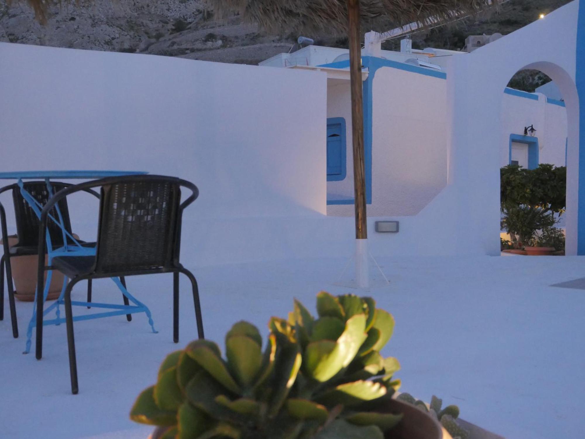 Kamári Ancient Thera Apartments מראה חיצוני תמונה